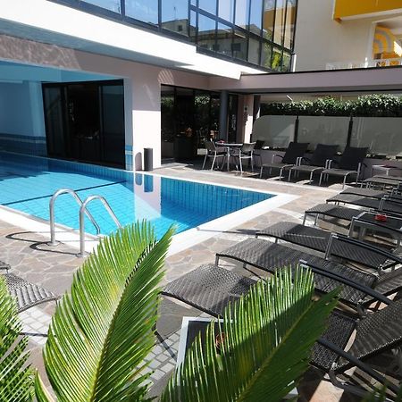 Hotel Ambassador Риччоне Экстерьер фото