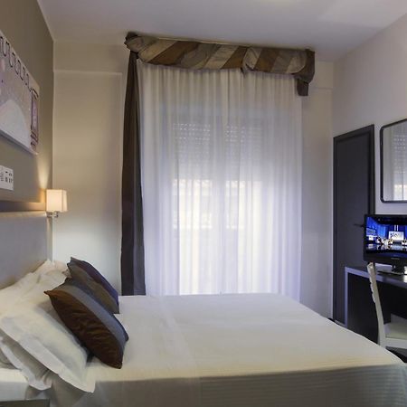 Hotel Ambassador Риччоне Номер фото