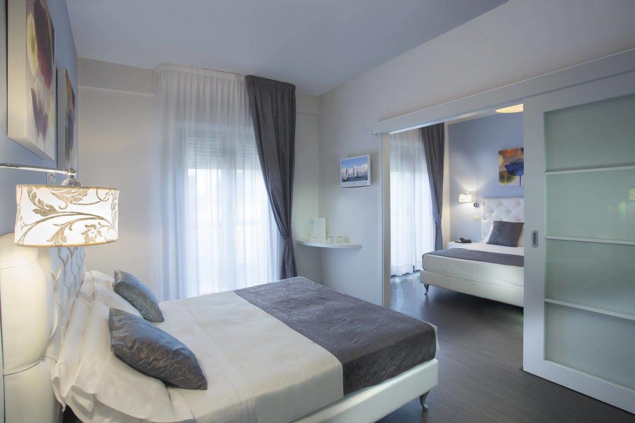 Hotel Ambassador Риччоне Экстерьер фото